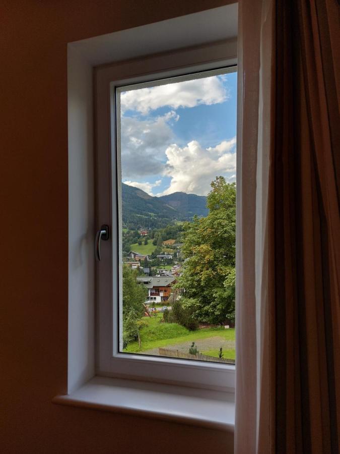 Alpenflair - Charming Ski-To-Door Apartment 巴德小基希海姆 外观 照片